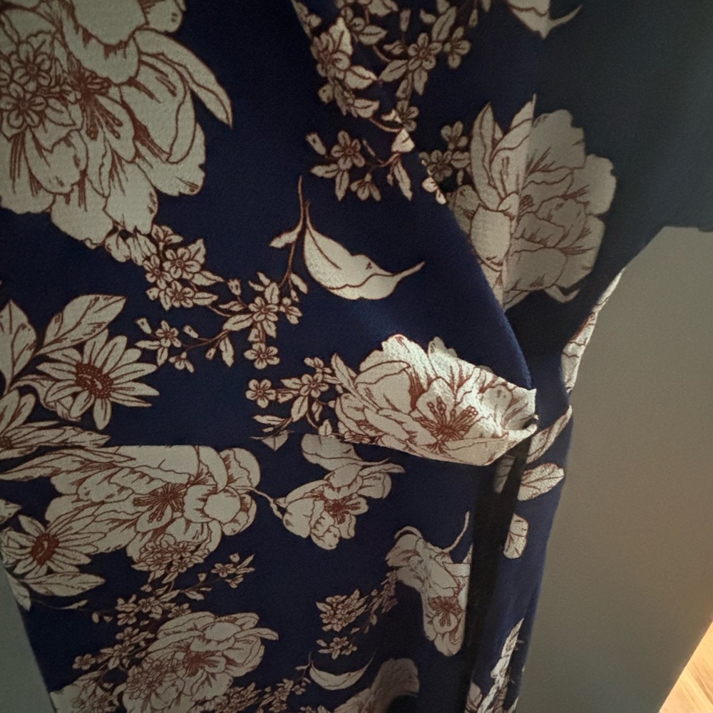 Monteau Floral Dress Size Large - Picture 4 of 6
